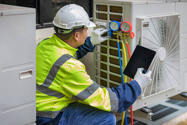 Professional Ductwork Repair technician working in Maxwell, TX